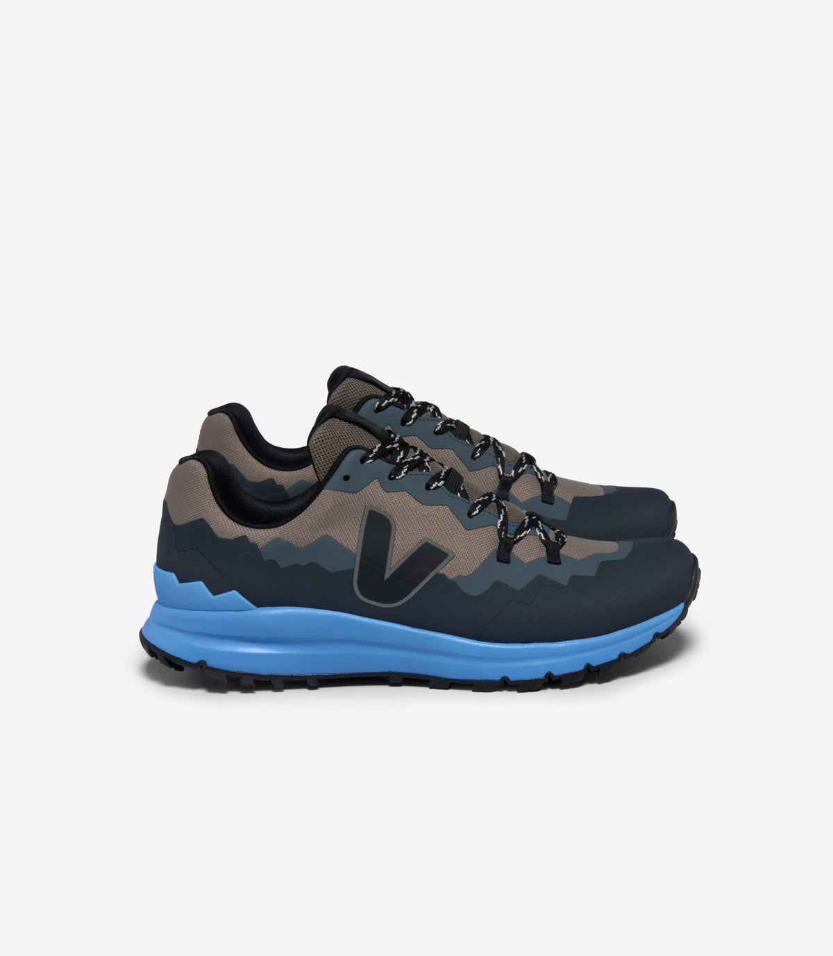 Fitz Roy Light Trek Shell | Basalte Black Celeste